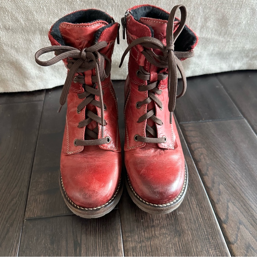 Dromedaris Kara Boot 36 Red